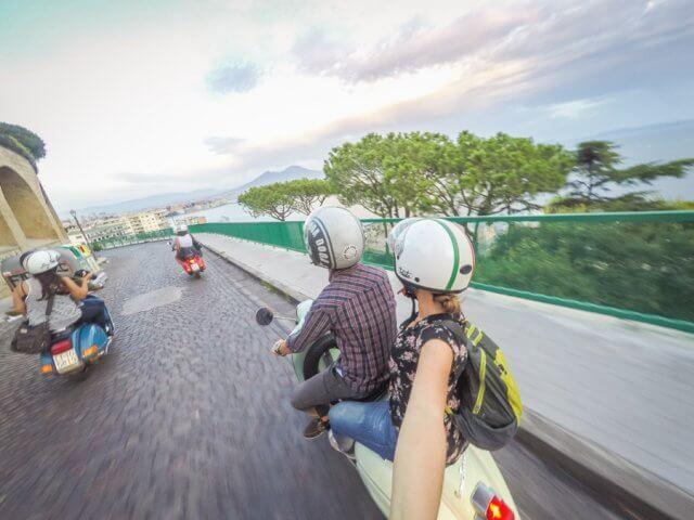 Italien Neapel Vespa Tour