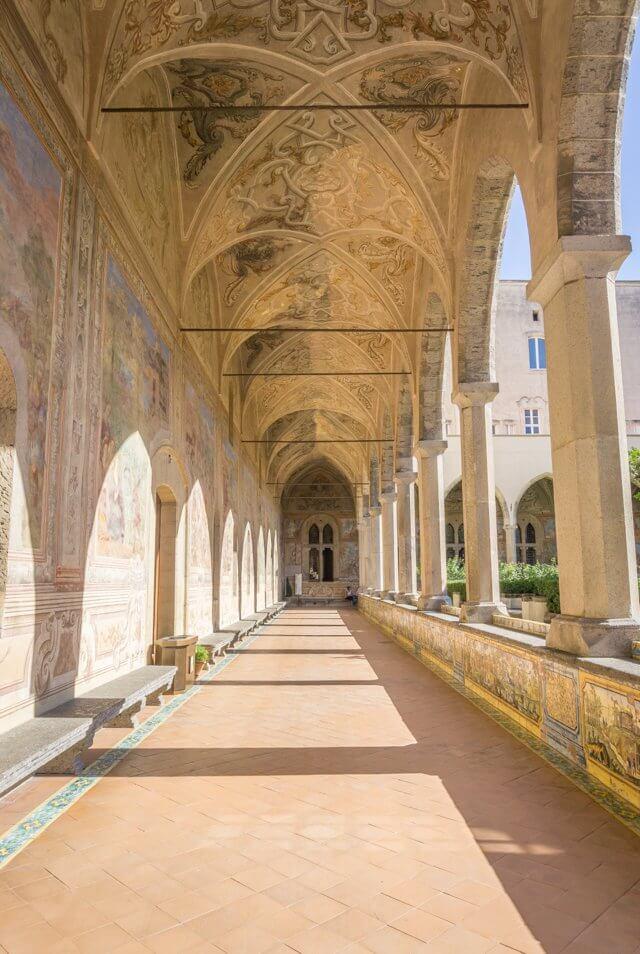 Italien Neapel Altstadt Basilika Santa Chiara